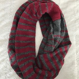 Infinity scarf